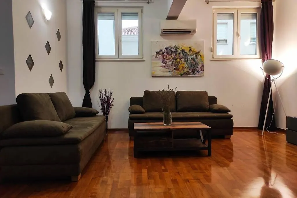 Spacious Apartment Near City Center And The Beach Split 0*,  Kroatien