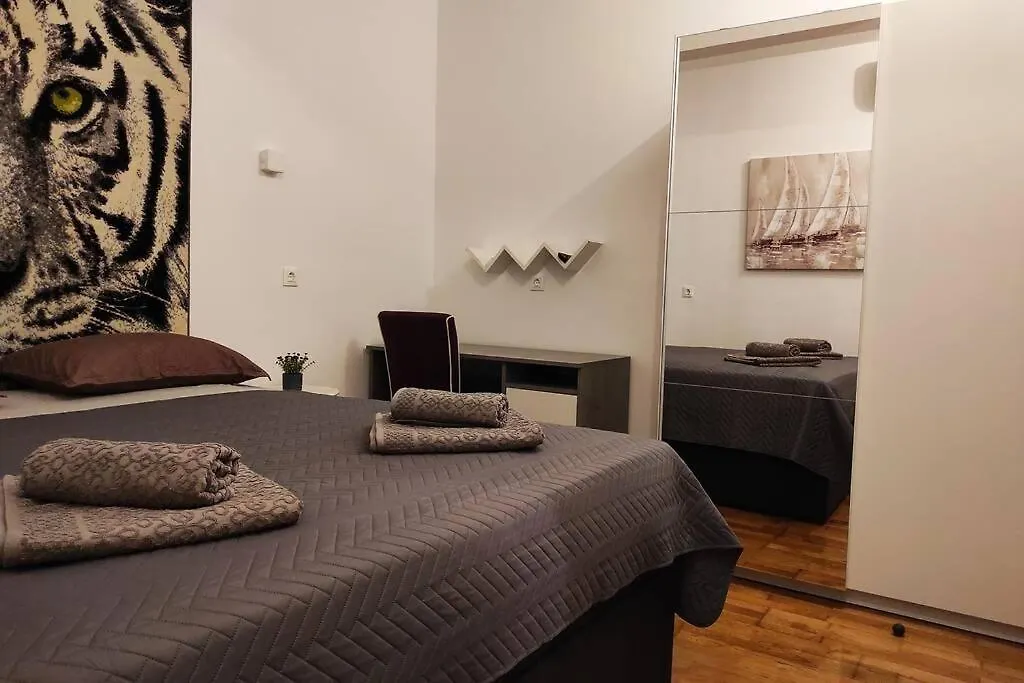 Spacious Apartment Near City Center And The Beach Split